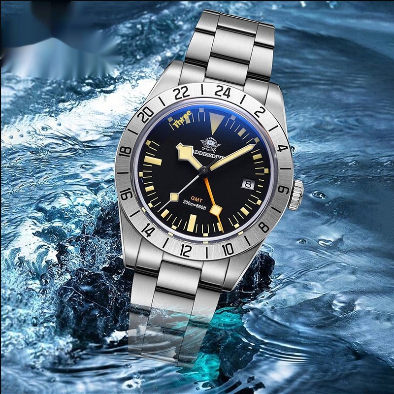 Fashionable Waterproof Multifunctional Luminous Quartz Watch