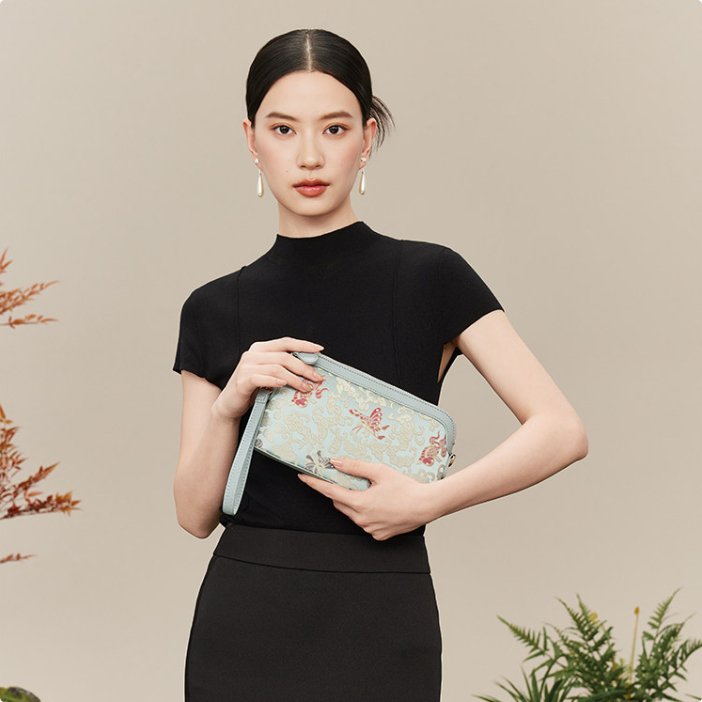 Traditional Chinese-style Song Brocade Handbag Genuine Silk And Cowhide
