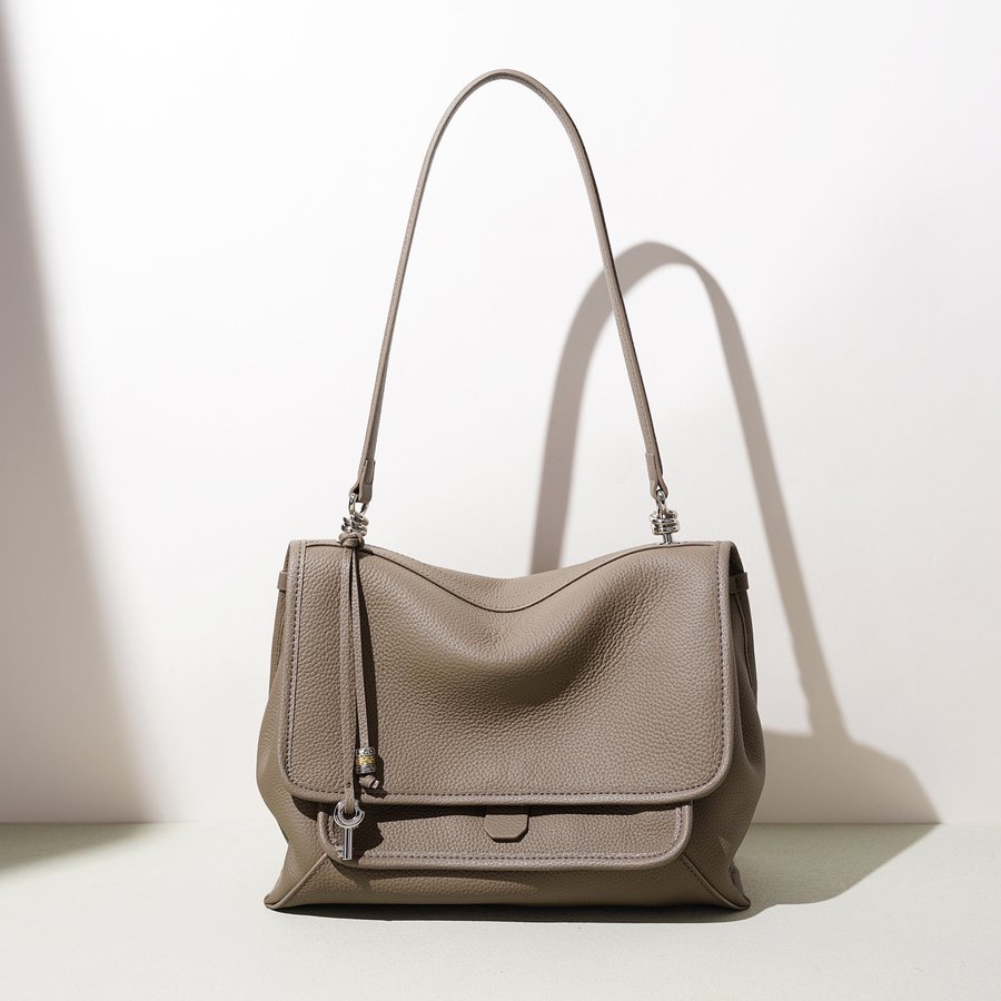 Fashionable Commuter Large-Capacity Crossbody Bag