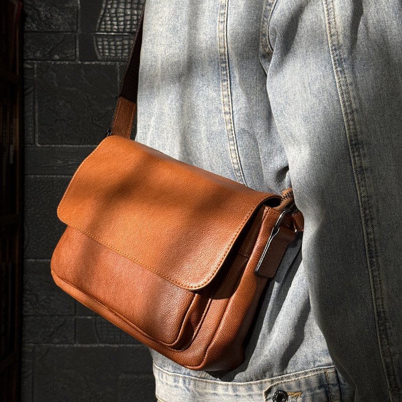 First-layer Cowhide Shoulder Bag Mens Style