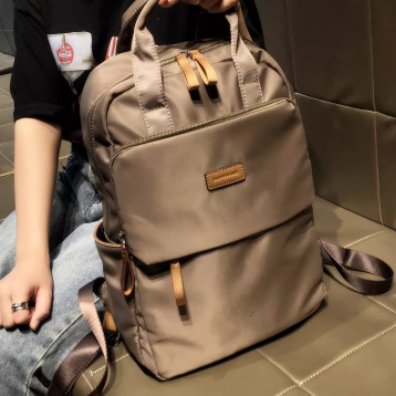 Casual Large-Capacity Lightweight Backpack Fashionable Commuter Travel Bag