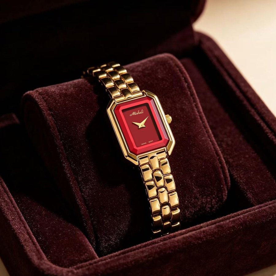 Cnspired Square Watch With A Steel Band