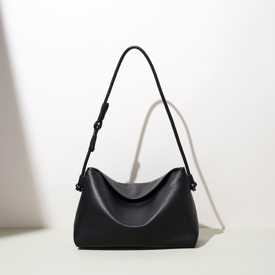Sophisticated Versatile Crossbody Bag For Work And Everyday Use