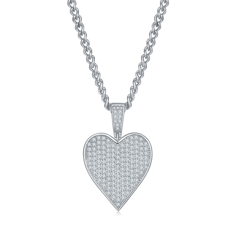 S925 Sterling Silver 142pcs D Color VVS1 Moissanite Heart Pendant 5g No Chain Platinum Plated GRA Certified Gift Box