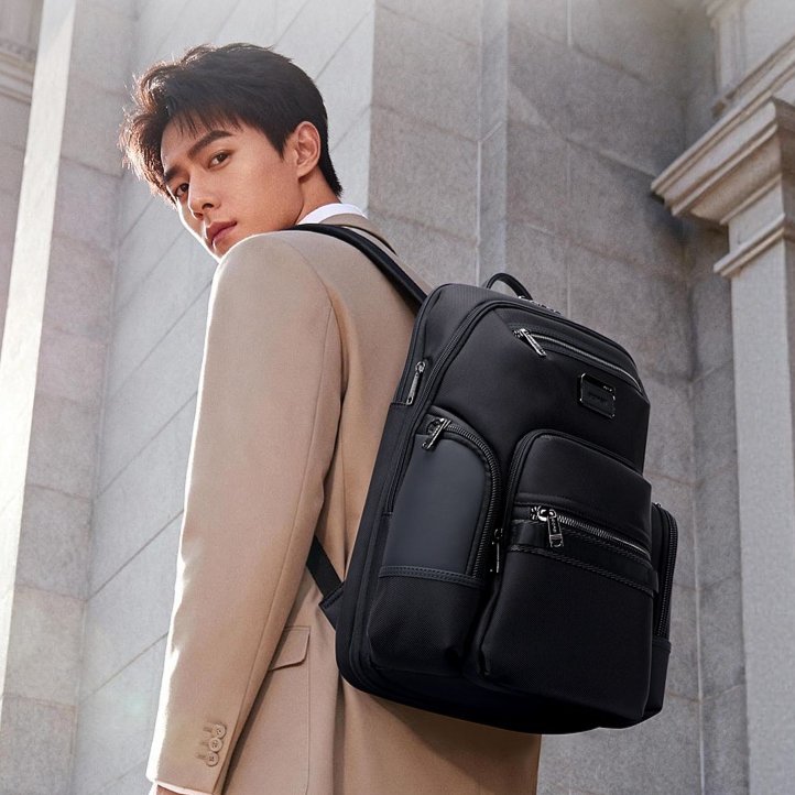 Business Load-Reducing Large-Capacity Water-Resistant Backpack