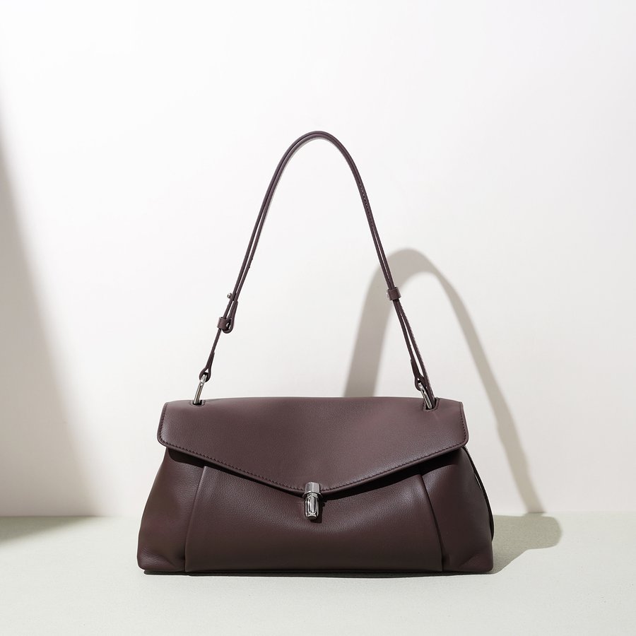 Large-capacity Crossbody Tote For Commuting