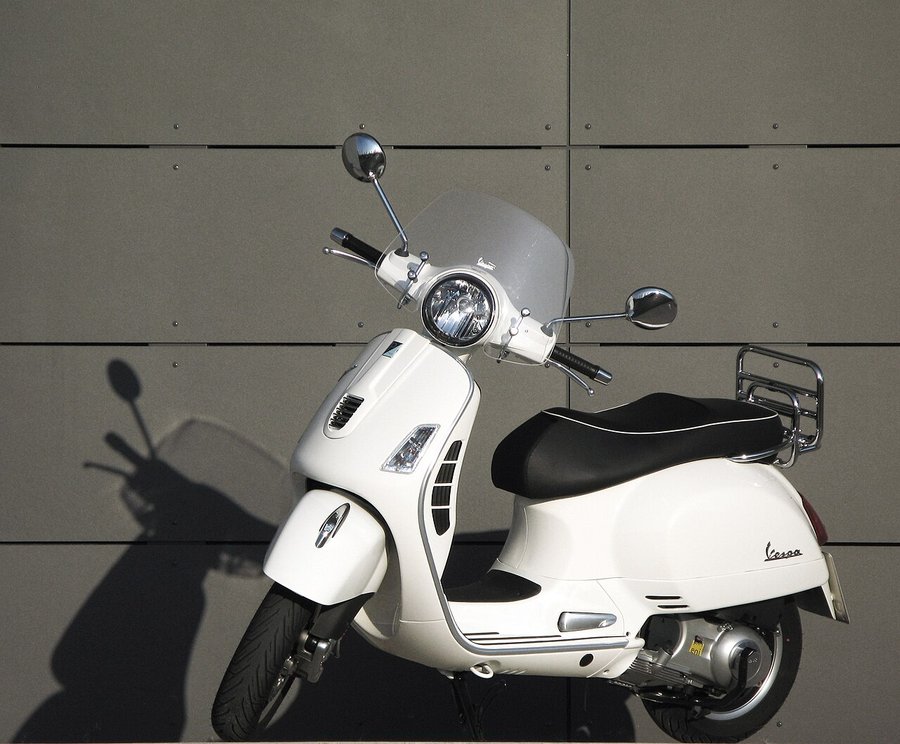 Vespa GTS 300